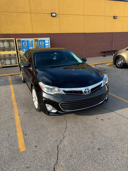 2013 Toyota Avalon 4th Gen - Image 2 of 8