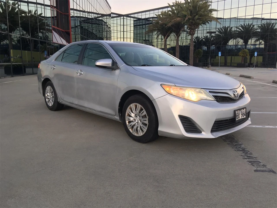 2013 Toyota Camry 7th Gen - Image 4 of 12