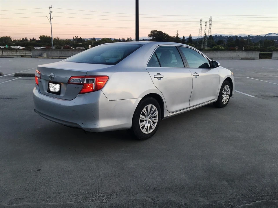 2013 Toyota Camry 7th Gen - Image 6 of 12