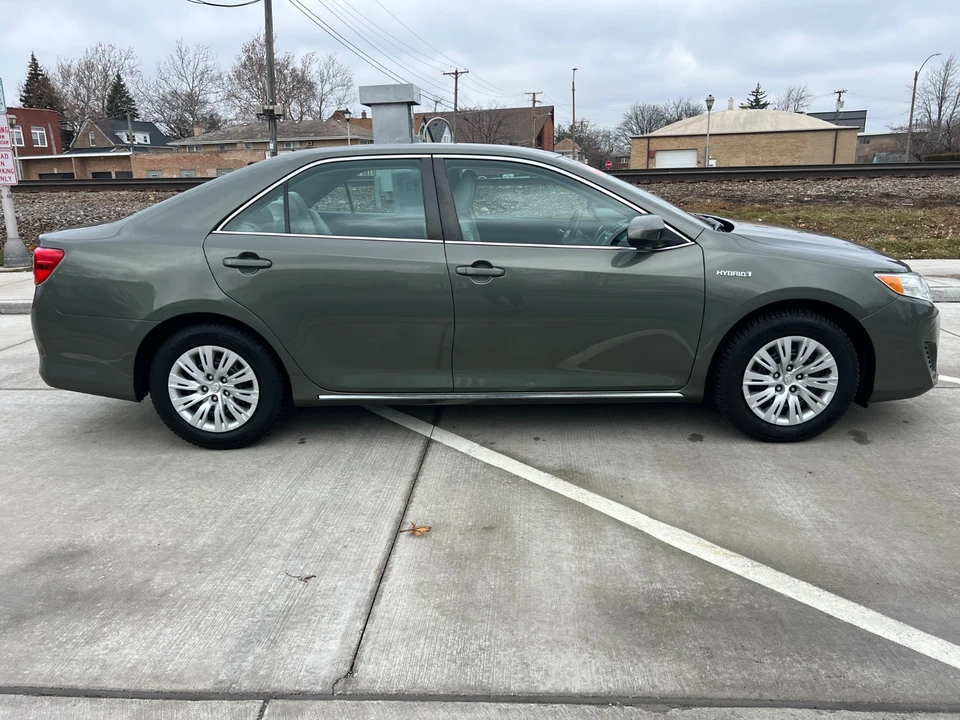 2013 Toyota Camry 7th Gen - Image 9 of 21