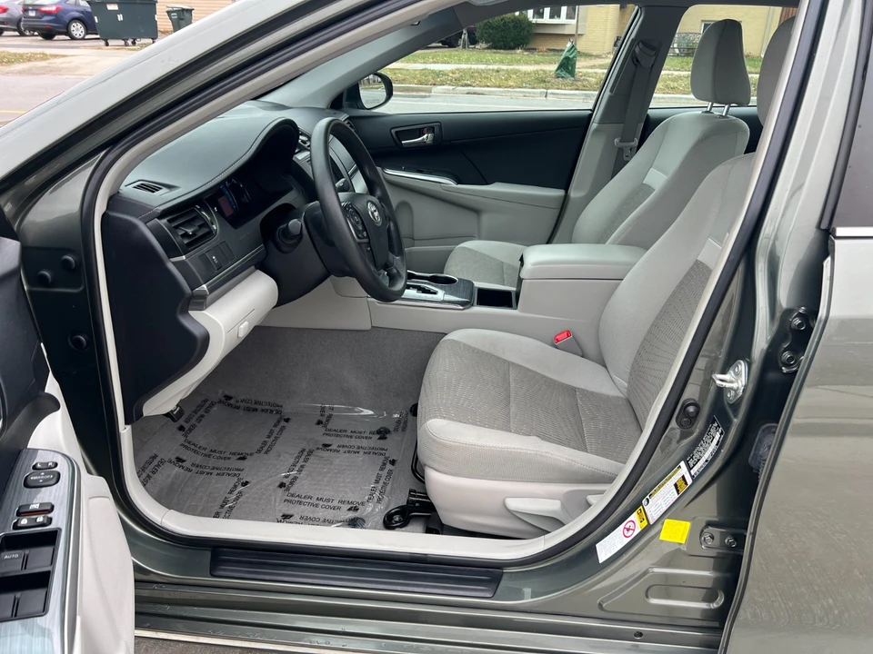 2013 Toyota Camry 7th Gen - Image 10 of 21