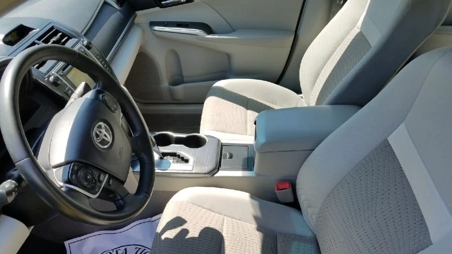 2013 Toyota Camry 7th Gen - Image 2 of 8