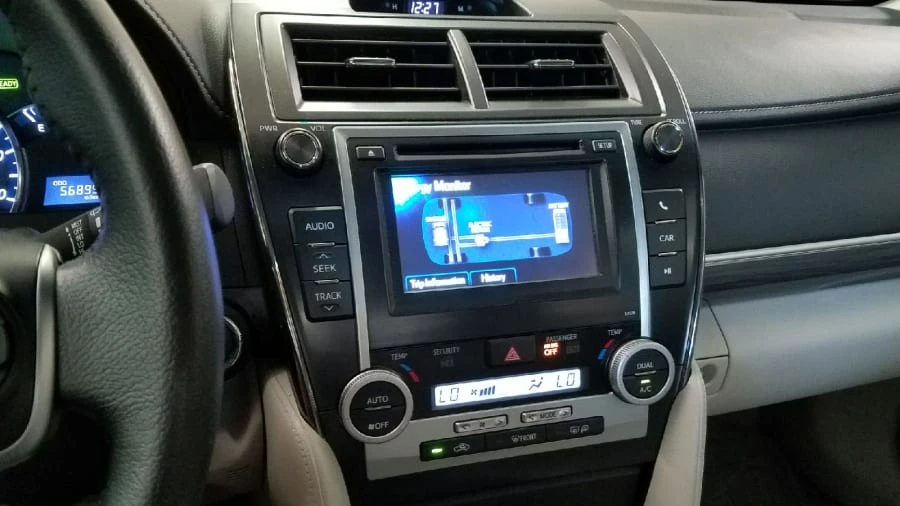 2013 Toyota Camry 7th Gen - Image 4 of 8
