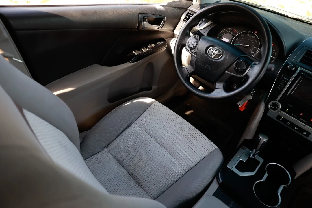 2013 Toyota Camry 7th Gen - Image 20 of 21