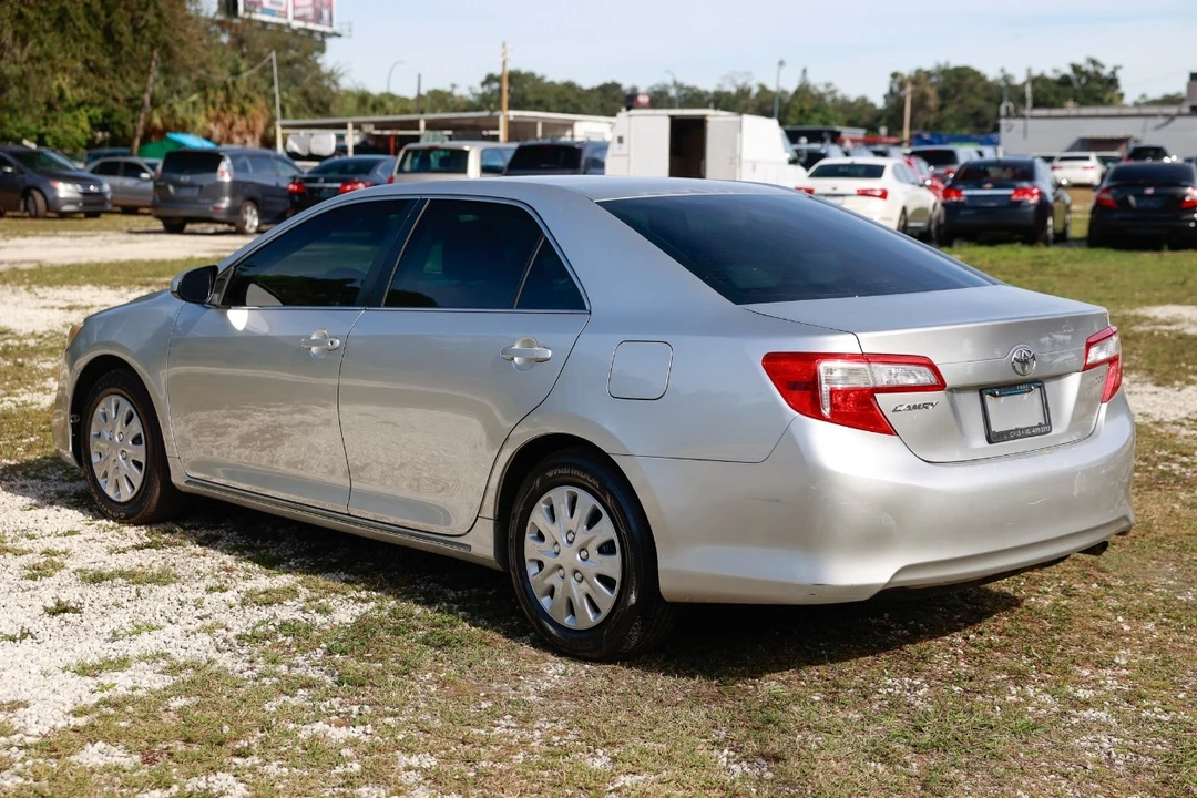 2013 Toyota Camry 7th Gen - Image 5 of 21