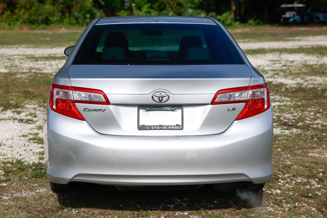 2013 Toyota Camry 7th Gen - Image 9 of 21
