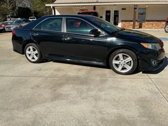 2013 Toyota Camry 7th Gen - Image 14 of 21