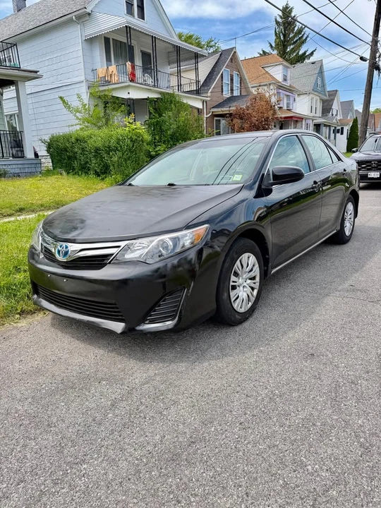 2013 Toyota Camry 7th Gen - Image 2 of 15