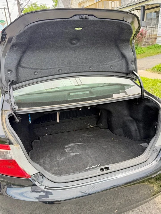 2013 Toyota Camry 7th Gen - Image 12 of 15