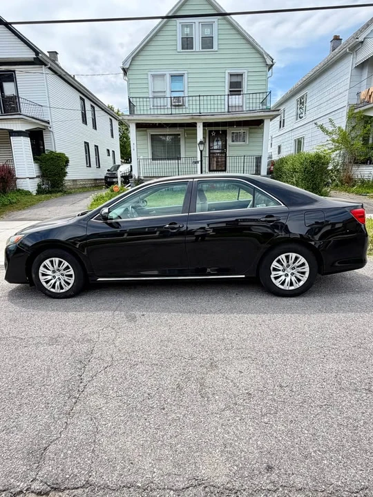 2013 Toyota Camry 7th Gen - Image 4 of 15