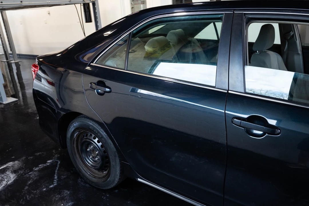 2013 Toyota Camry 7th Gen - Image 11 of 21