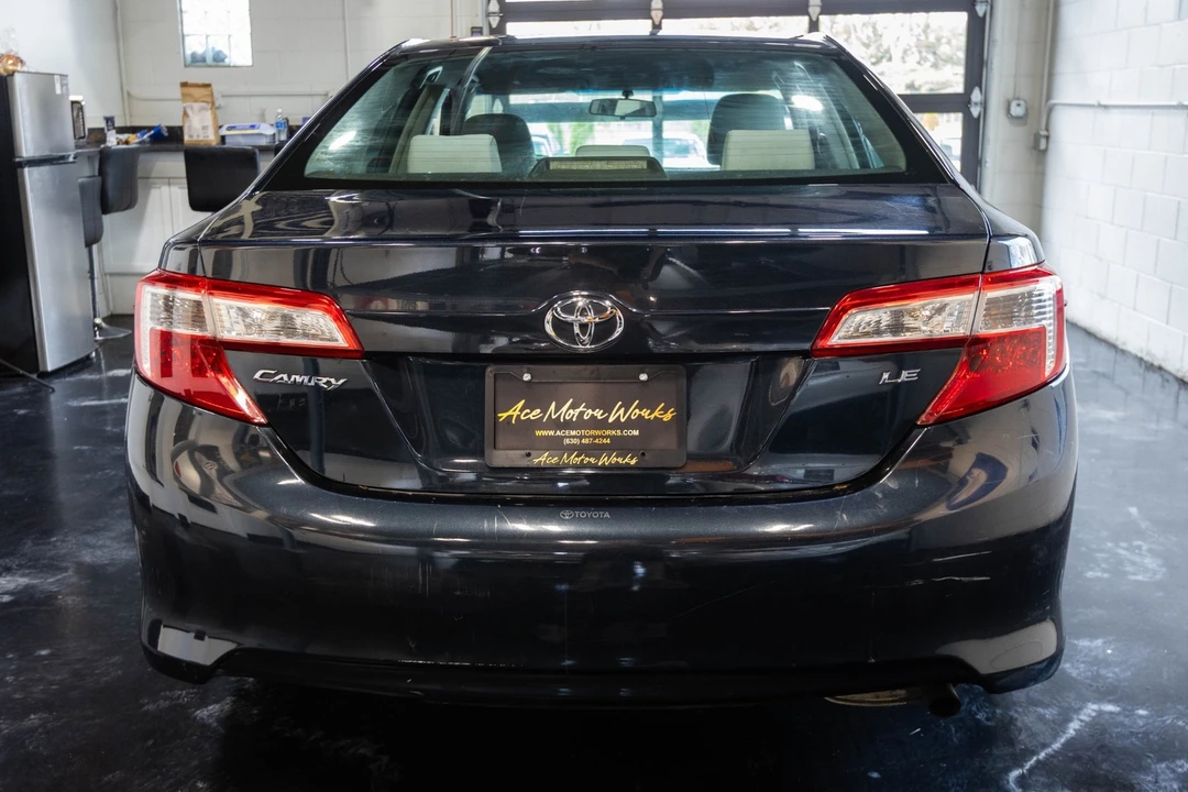 2013 Toyota Camry 7th Gen - Image 9 of 21