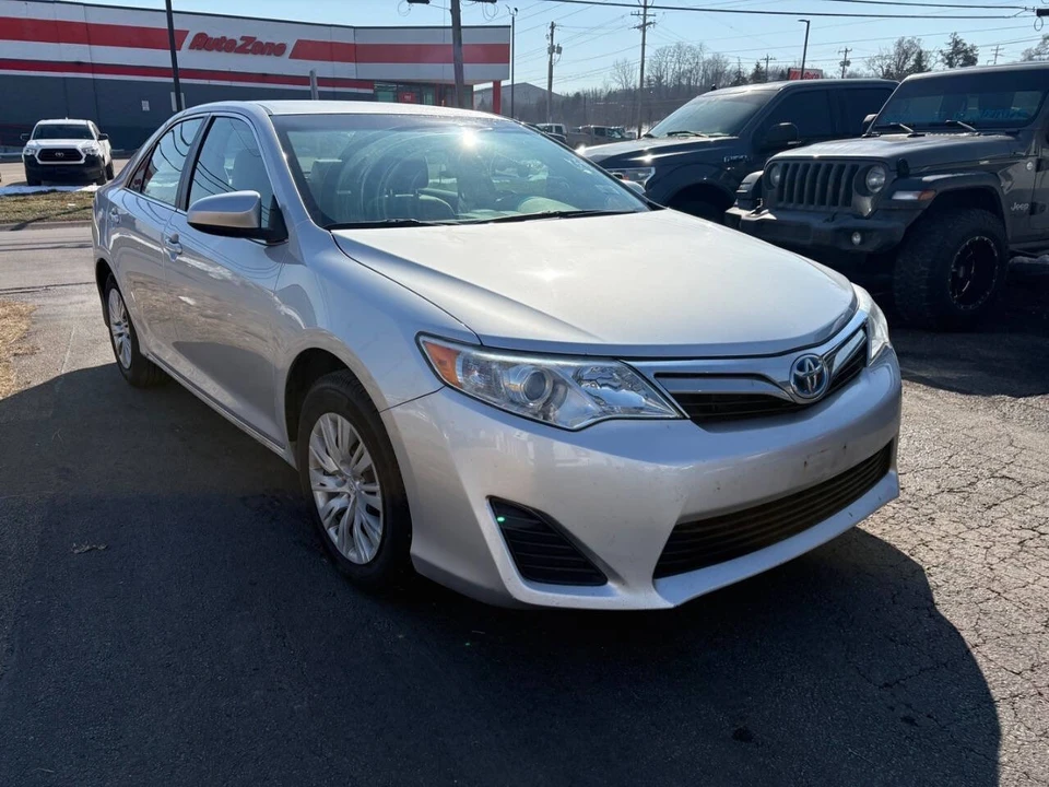 2013 Toyota Camry 7th Gen - Image 3 of 10