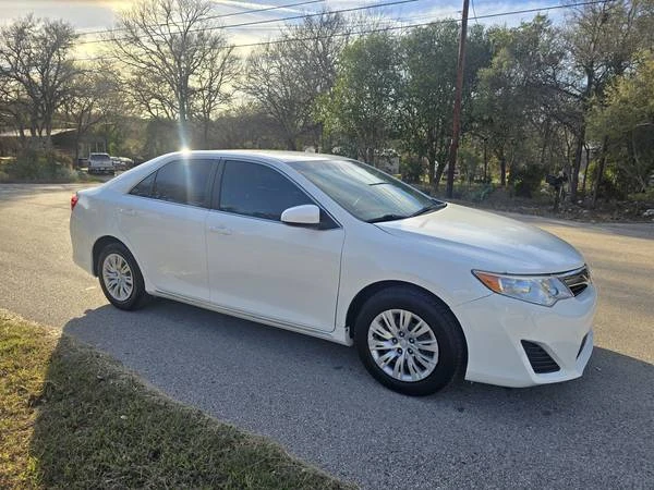 2013 Toyota Camry 7th Gen - Image 10 of 17