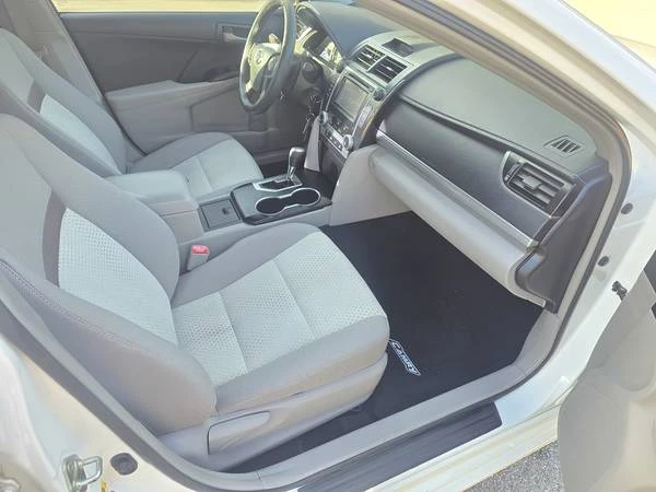 2013 Toyota Camry 7th Gen - Image 12 of 17