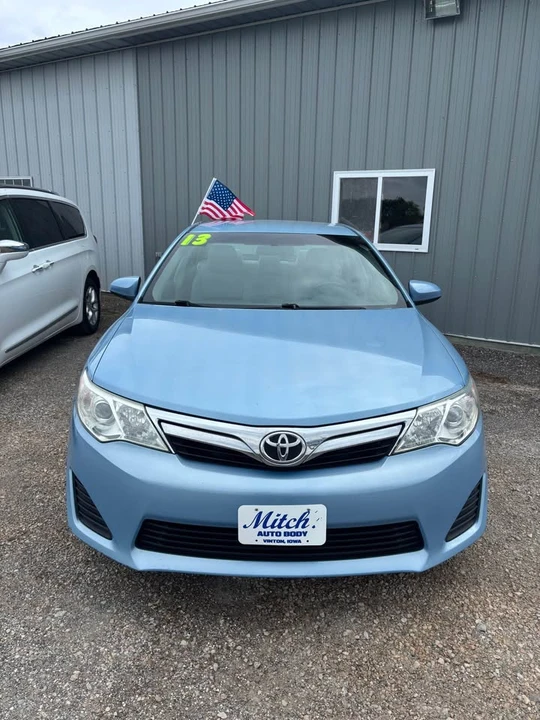 2013 Toyota Camry 7th Gen - Image 2 of 8
