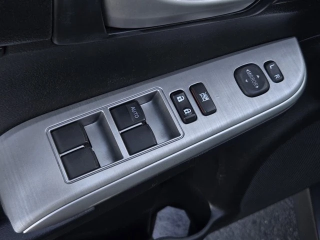 2013 Toyota Camry 7th Gen - Image 9 of 12