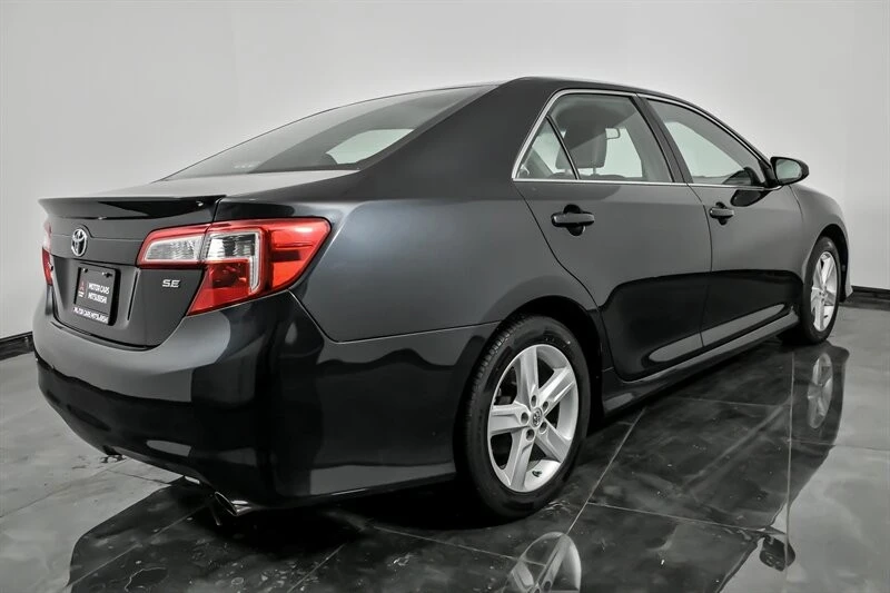 2013 Toyota Camry 7th Gen - Image 10 of 21