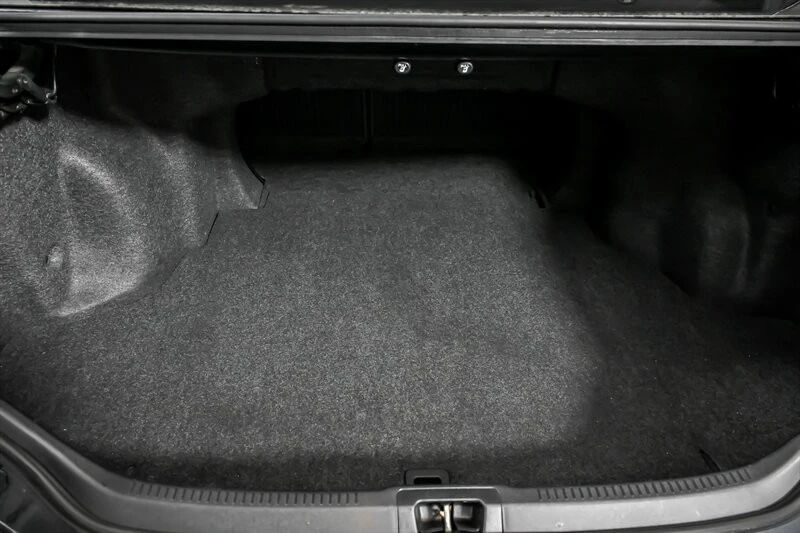 2013 Toyota Camry 7th Gen - Image 13 of 21