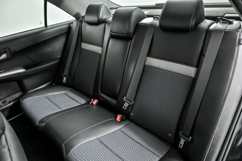 2013 Toyota Camry 7th Gen - Image 19 of 21