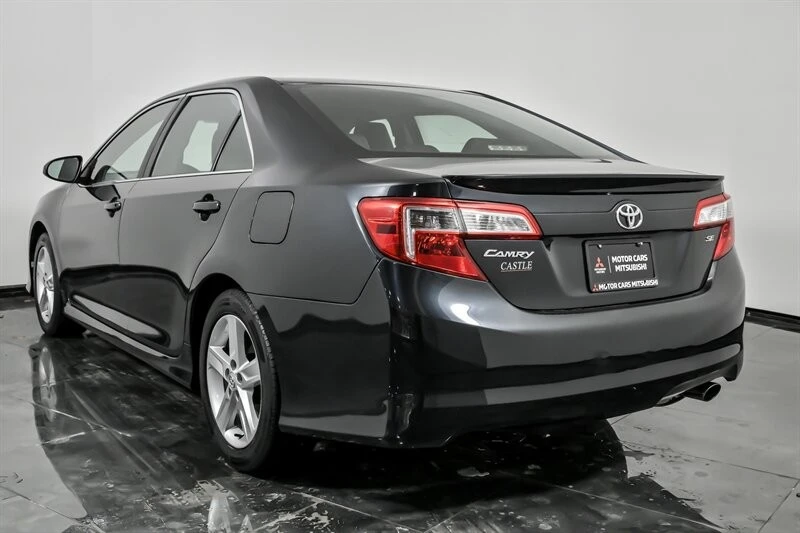 2013 Toyota Camry 7th Gen - Image 8 of 21