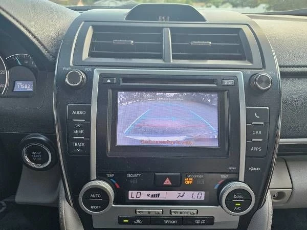 2013 Toyota Camry 7th Gen - Image 11 of 21
