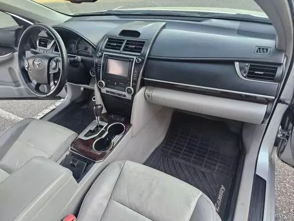 2013 Toyota Camry 7th Gen - Image 18 of 21
