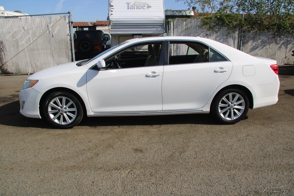 2013 Toyota Camry 7th Gen - Image 3 of 21
