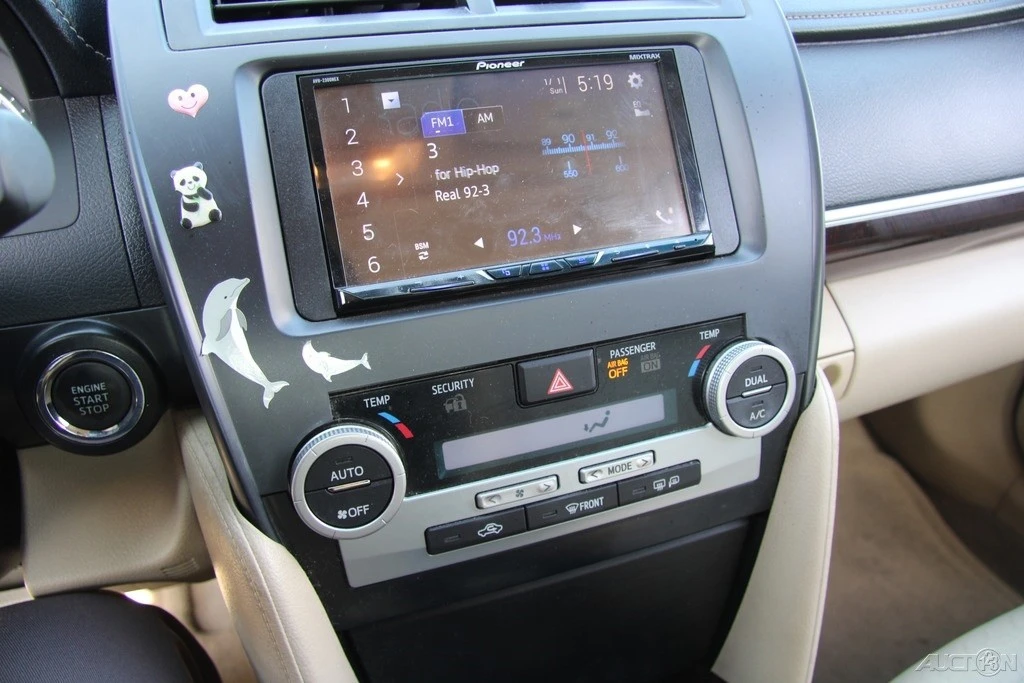 2013 Toyota Camry 7th Gen - Image 18 of 21