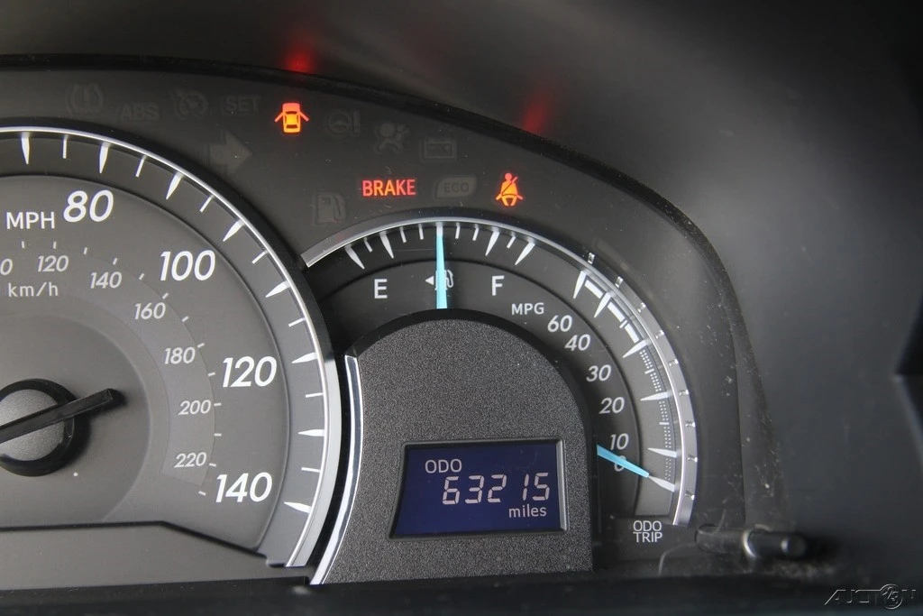 2013 Toyota Camry 7th Gen - Image 17 of 21
