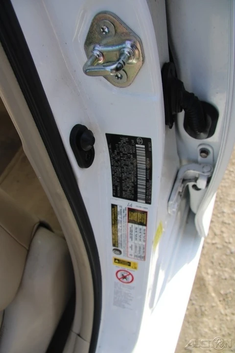2013 Toyota Camry 7th Gen - Image 12 of 21