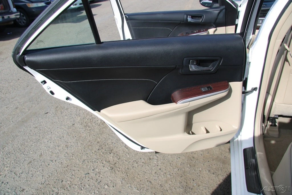 2013 Toyota Camry 7th Gen - Image 20 of 21