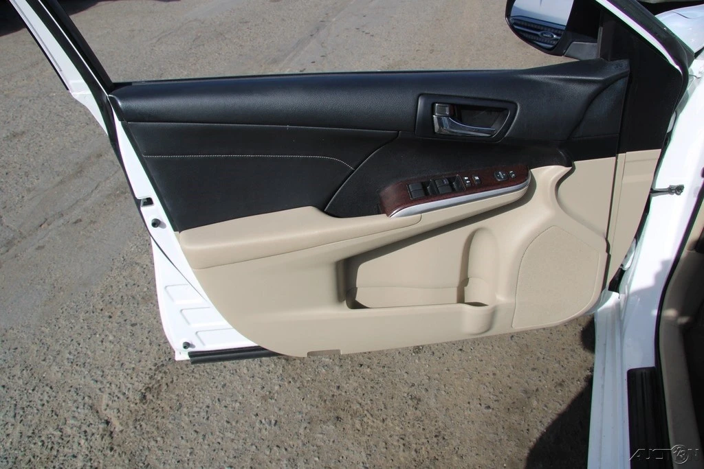 2013 Toyota Camry 7th Gen - Image 13 of 21