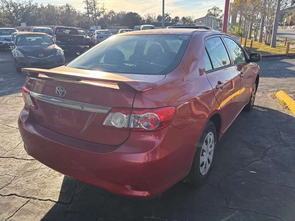 2013 Toyota Corolla 10th Gen - Image 4 of 5