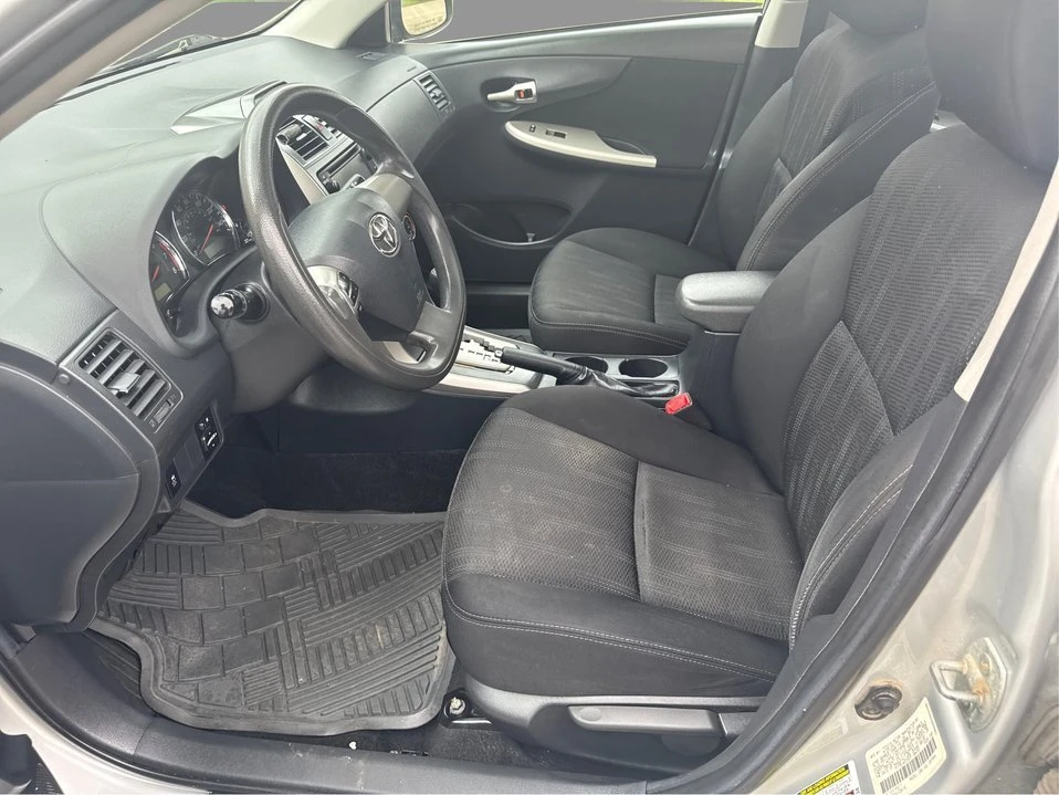 2013 Toyota Corolla 10th Gen - Image 9 of 20
