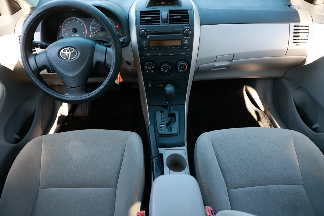 2013 Toyota Corolla 10th Gen - Image 2 of 12