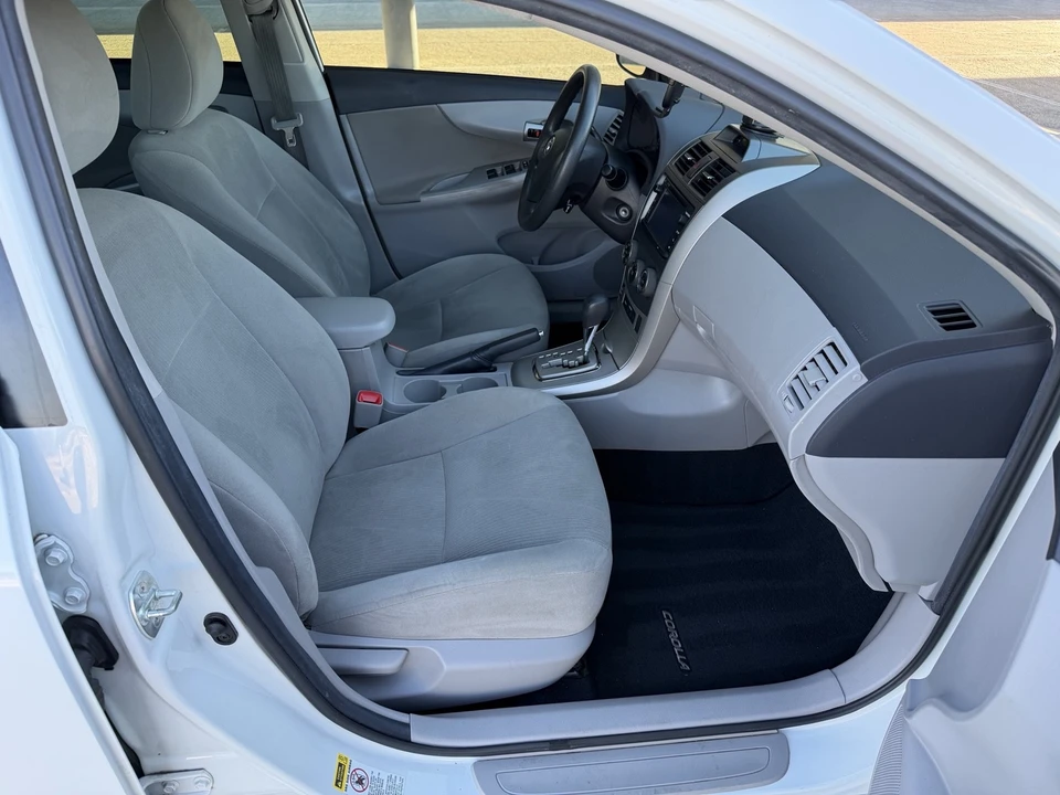2013 Toyota Corolla 10th Gen - Image 17 of 21