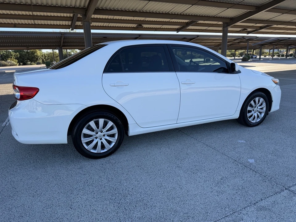 2013 Toyota Corolla 10th Gen - Image 10 of 21