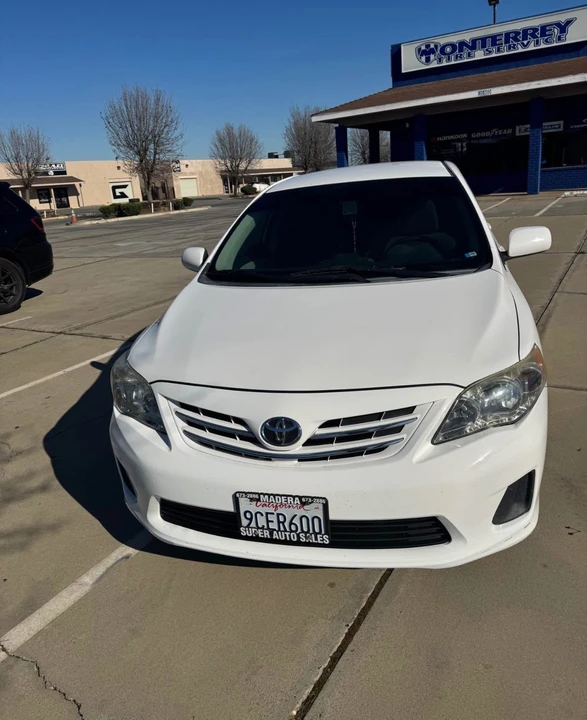 2013 Toyota Corolla 10th Gen - Image 4 of 9