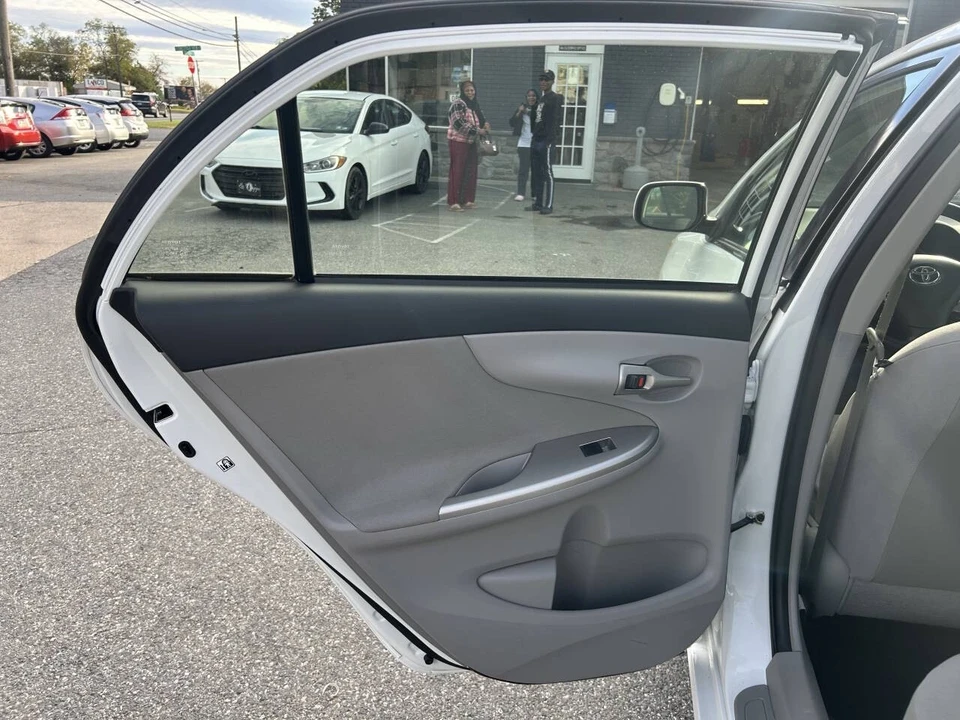 2013 Toyota Corolla 10th Gen - Image 11 of 21