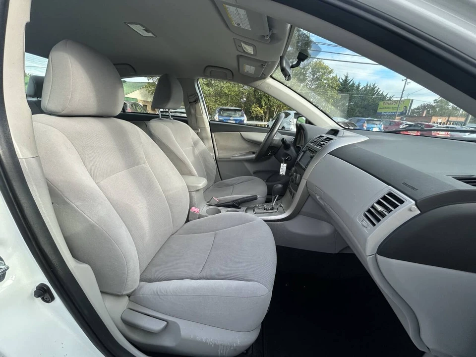 2013 Toyota Corolla 10th Gen - Image 19 of 21