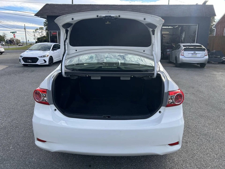 2013 Toyota Corolla 10th Gen - Image 11 of 21