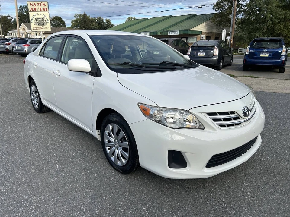 2013 Toyota Corolla 10th Gen - Image 3 of 21