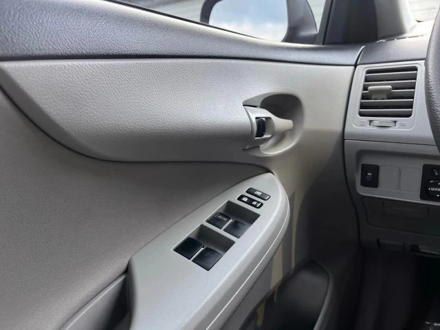 2013 Toyota Corolla 10th Gen - Image 20 of 21