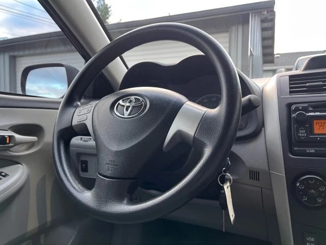 2013 Toyota Corolla 10th Gen - Image 15 of 21