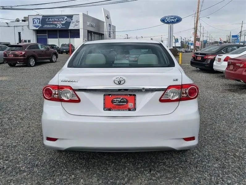 2013 Toyota Corolla 10th Gen - Image 7 of 12