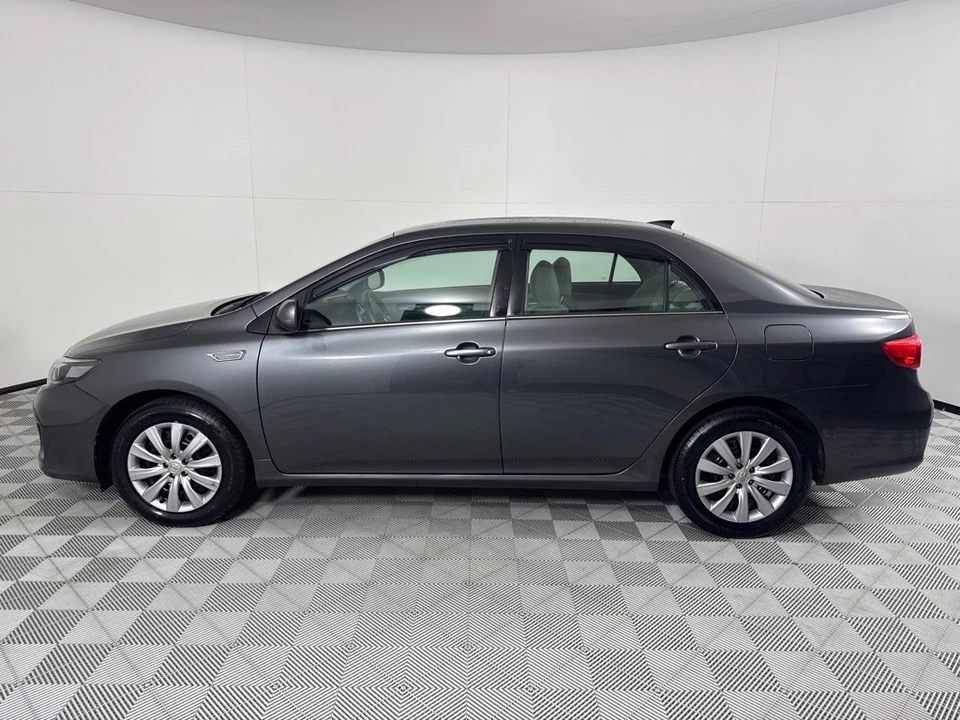 2013 Toyota Corolla 10th Gen - Image 8 of 12