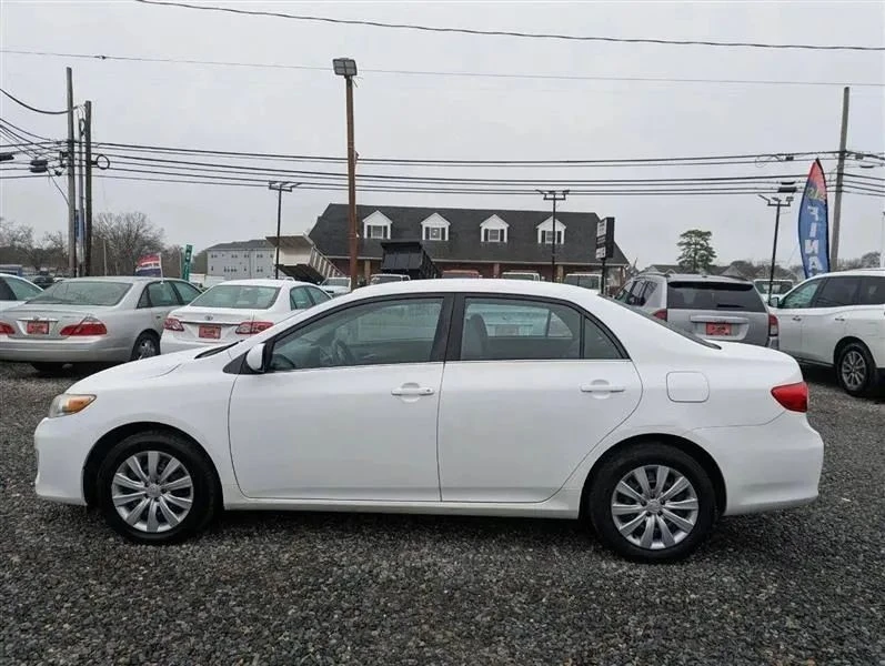 2013 Toyota Corolla 10th Gen - Image 8 of 12