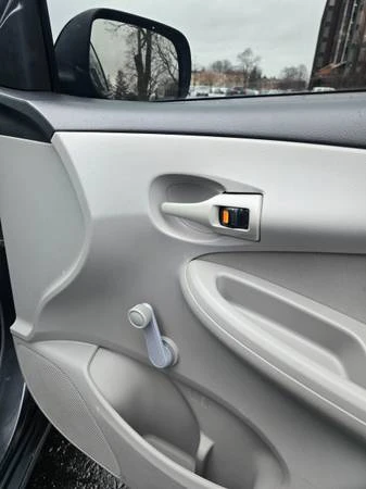 2013 Toyota Corolla 10th Gen - Image 13 of 15