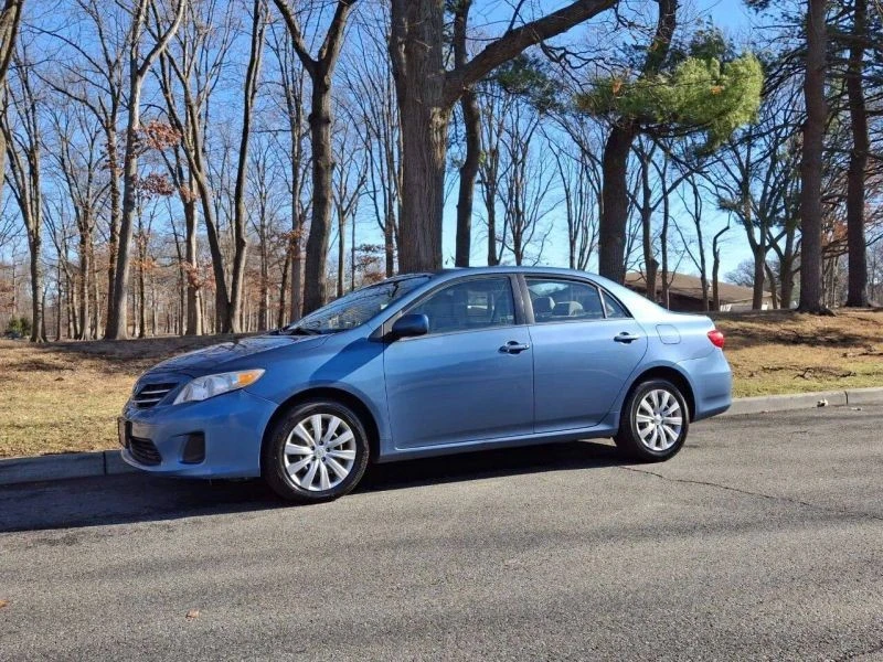 2013 Toyota Corolla 10th Gen - Image 8 of 12